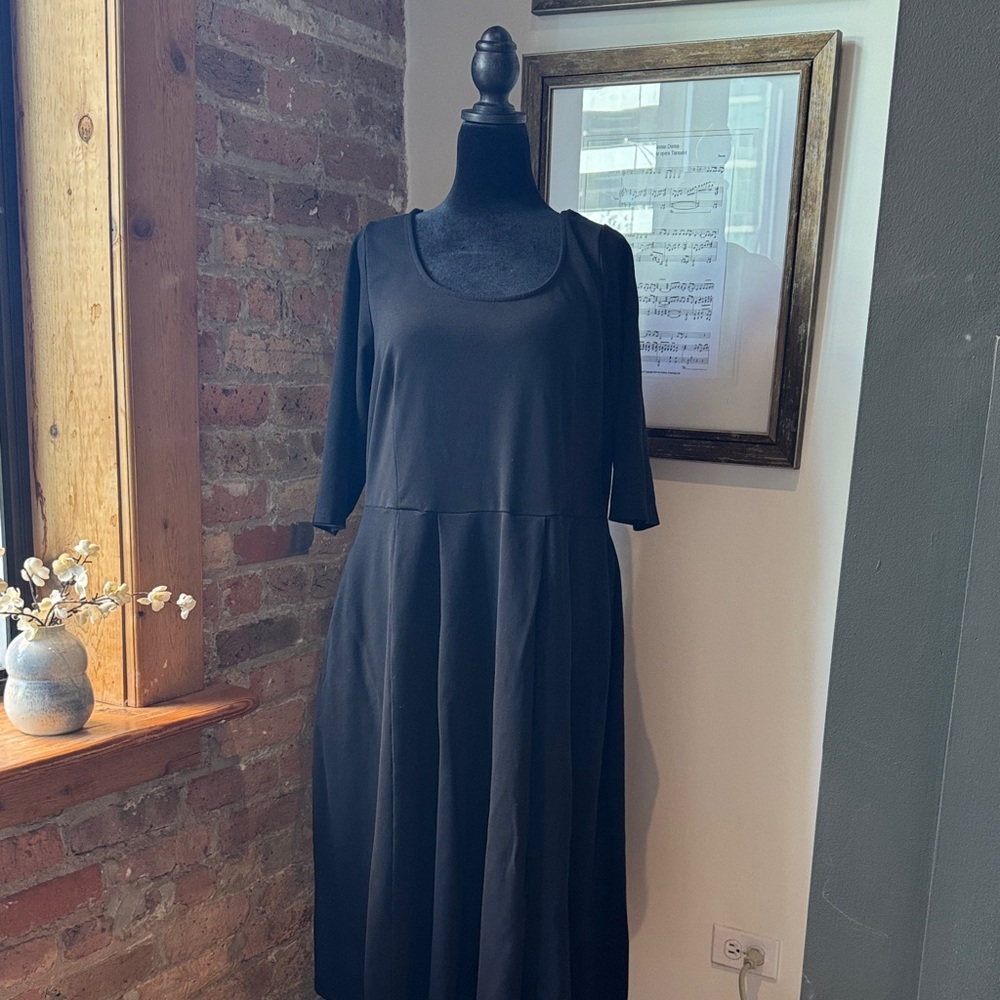 City Chic A-Line Three Quarter Sleeve Elegant Black Dress